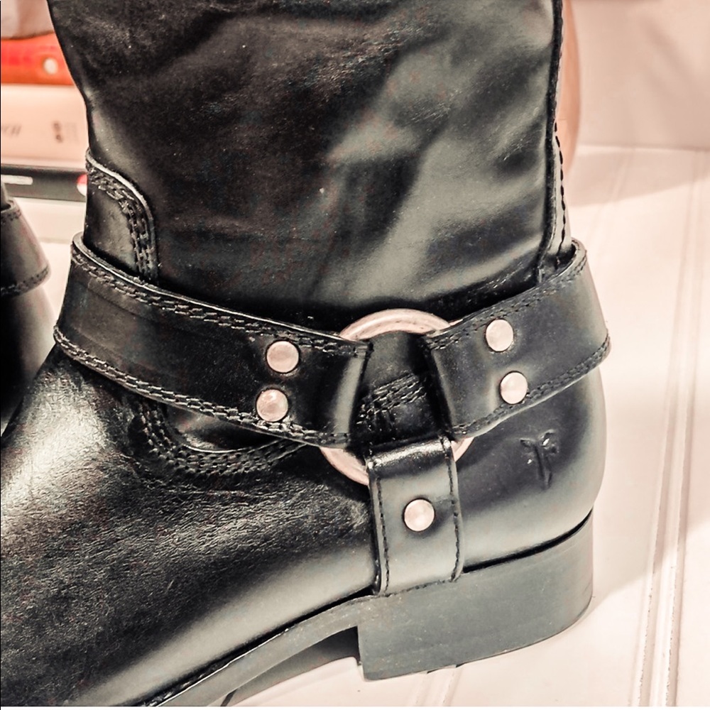 Frye Melissa Harness Inside Zip Black Boots - Picture 6 of 8
